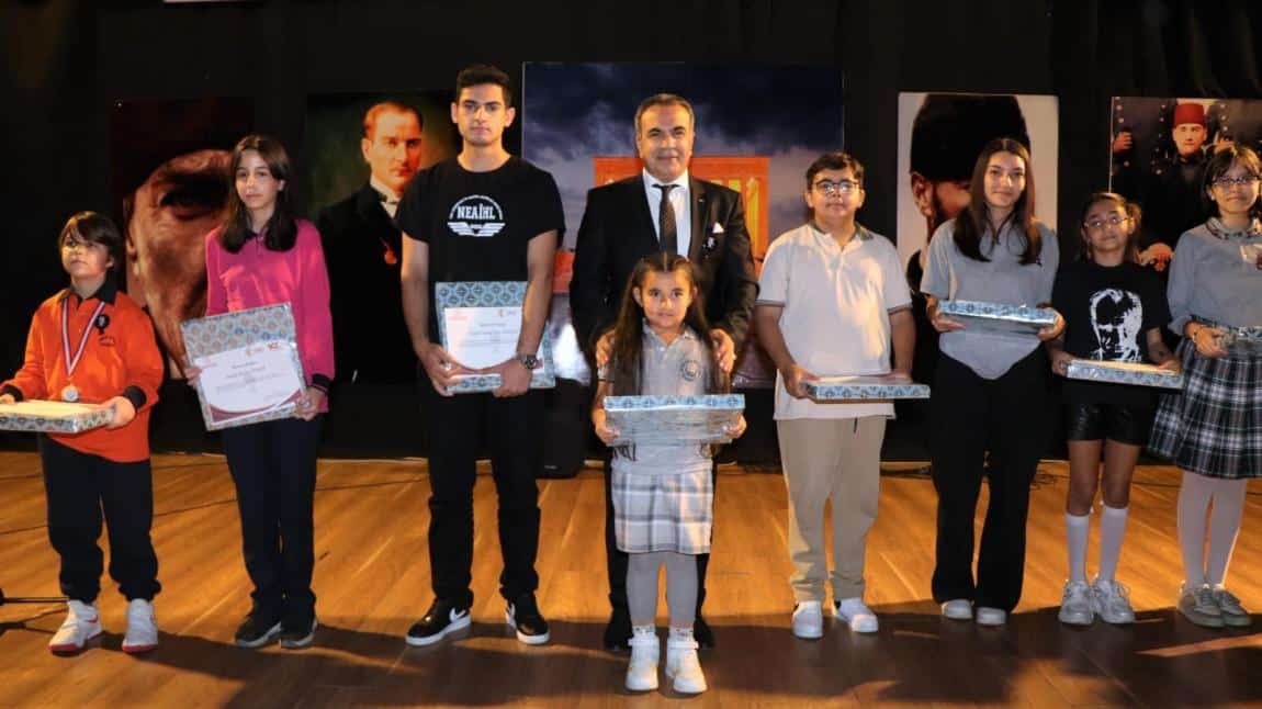 10 Kasım Atatürk 'ü Anma Yarışma Birincisiyiz Mutluyuz Gururluyuz
